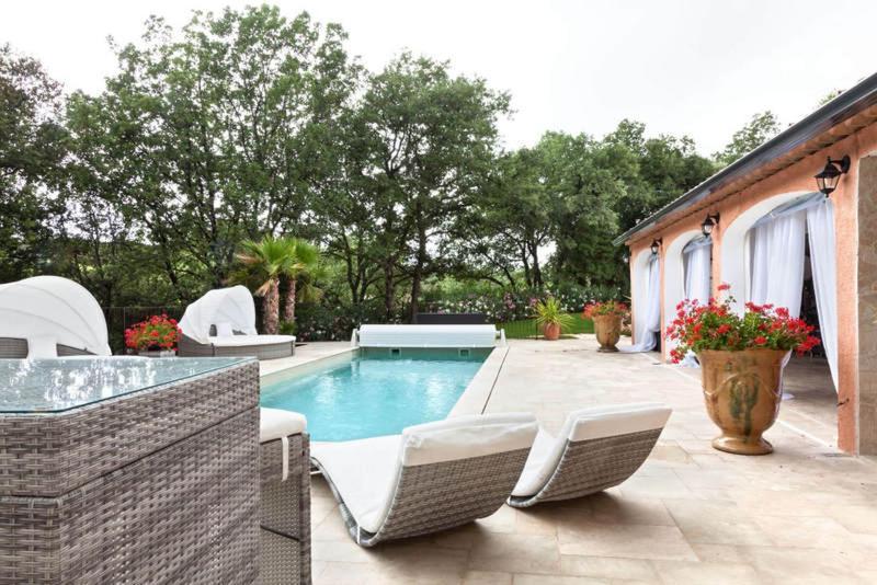 La Casa Dei Sogni Bed & Breakfast Flayosc Bagian luar foto